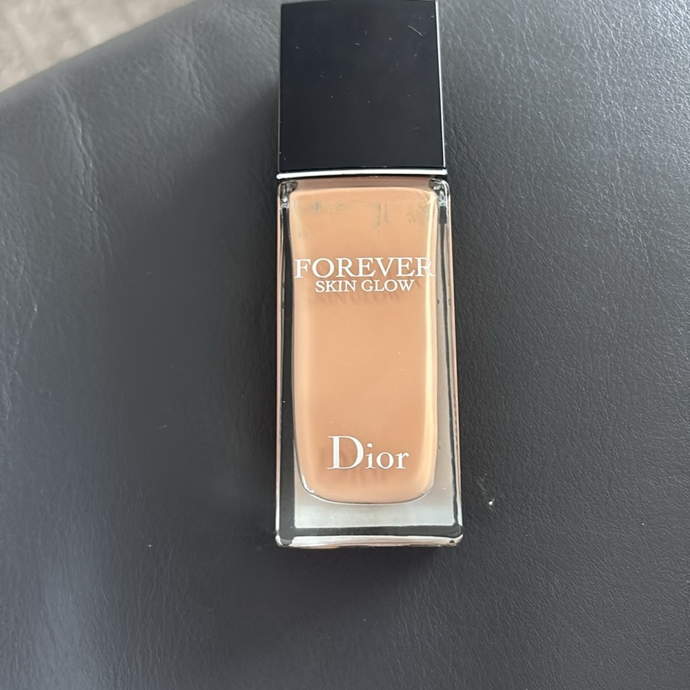 Dior forever skin glow foundation  used a couple of times max.wrong colour on me